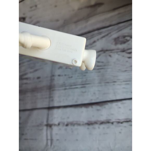 2020 HASBRO GAMING FINGER TWISTER GAME McDONALDS HAPPY MEAL TOY #7 used - Picture 4 of 5